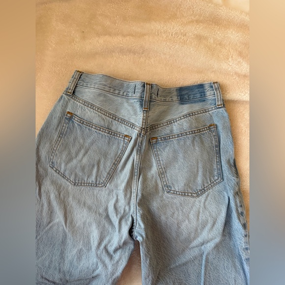 Abercrombie “The Loose” high rise Jean - Picture 8 of 8